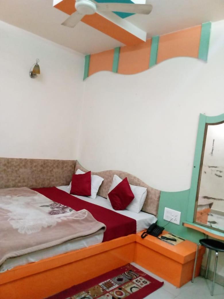 Hotel Amar Palace Pachmarhi Exterior photo