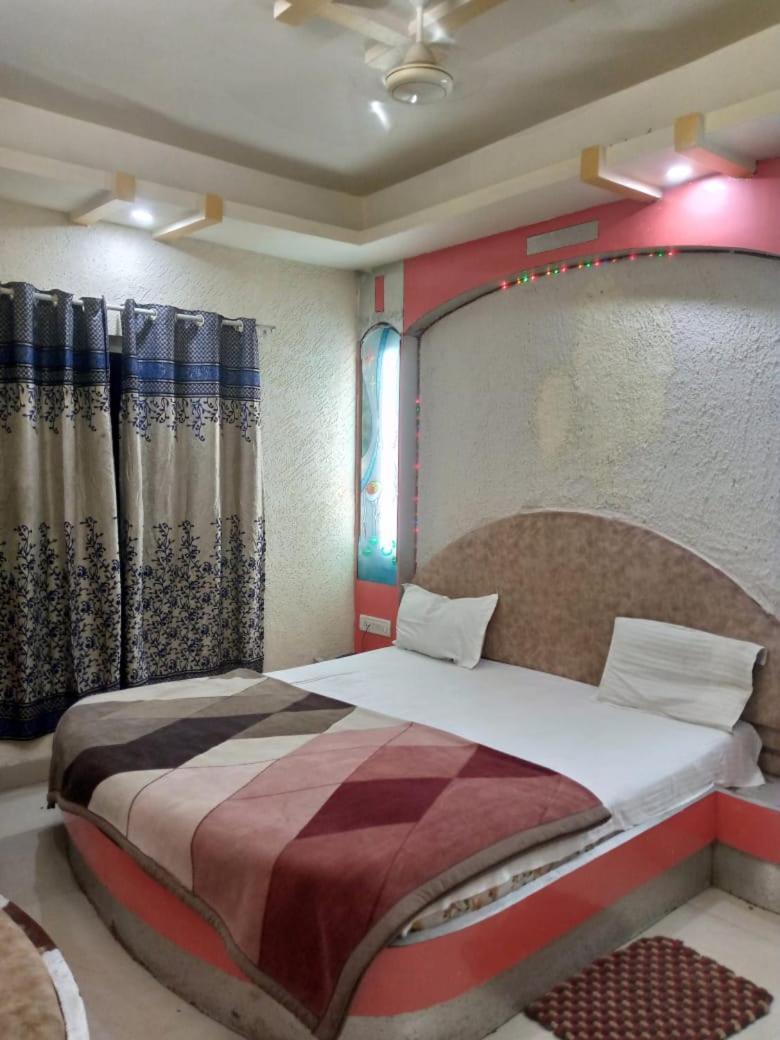 Hotel Amar Palace Pachmarhi Exterior photo