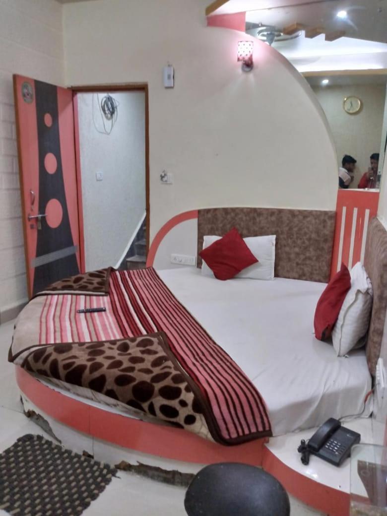 Hotel Amar Palace Pachmarhi Exterior photo